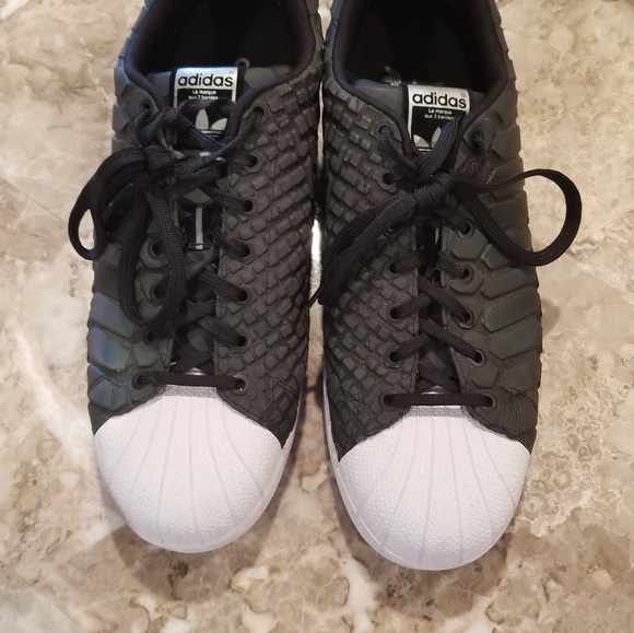 Adidas men's shoes - Picture 2 of 6